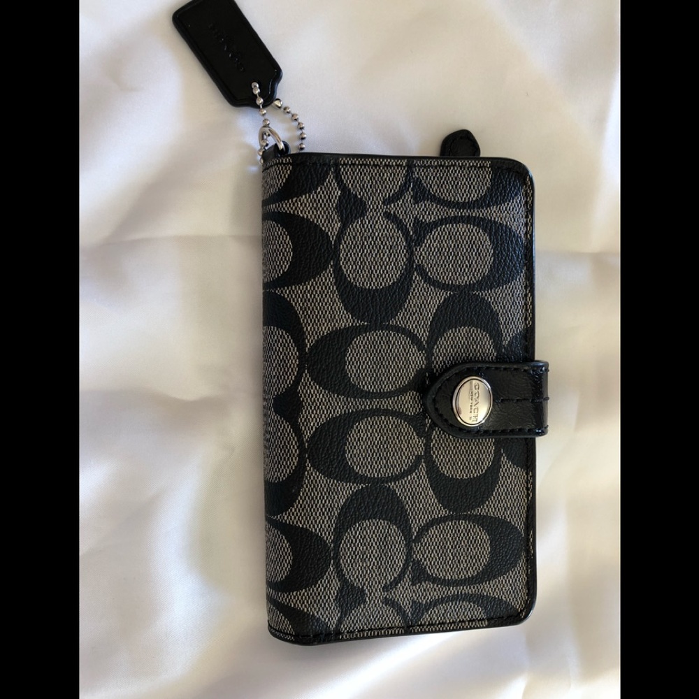Coach wallet in excellent condition